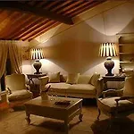 Pitti Amerighi - Residenza D'epoca B&B 피에베아니에볼레