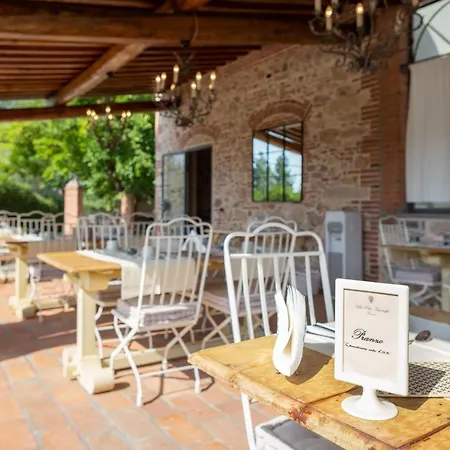 فندق مبيت وإفطار Pitti Amerighi - Residenza D'epoca بييفي أنييفولي